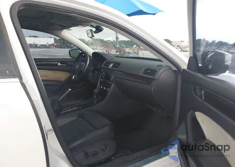 2015 Volkswagen Passat 1.8T Sel Premium из США, поврежденный, VIN 1VWCS7A35FC056917